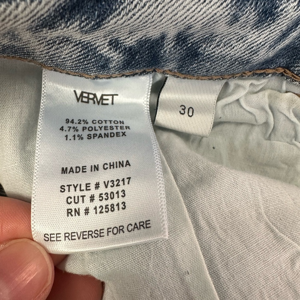 Vervet Light Wash Straight Jeans - Picture 7 of 8